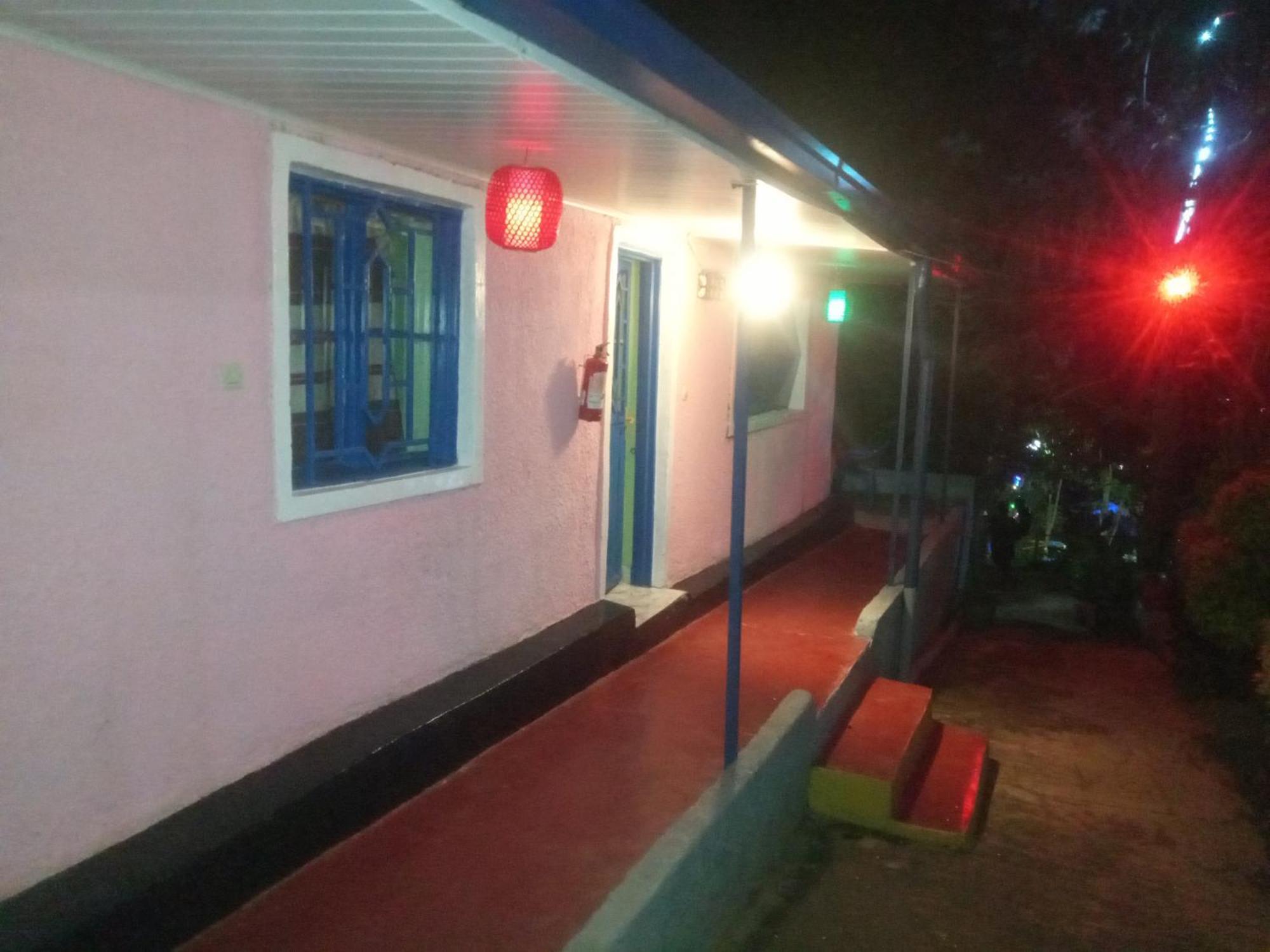 Colours Club And Spa Kigali Eksteriør billede