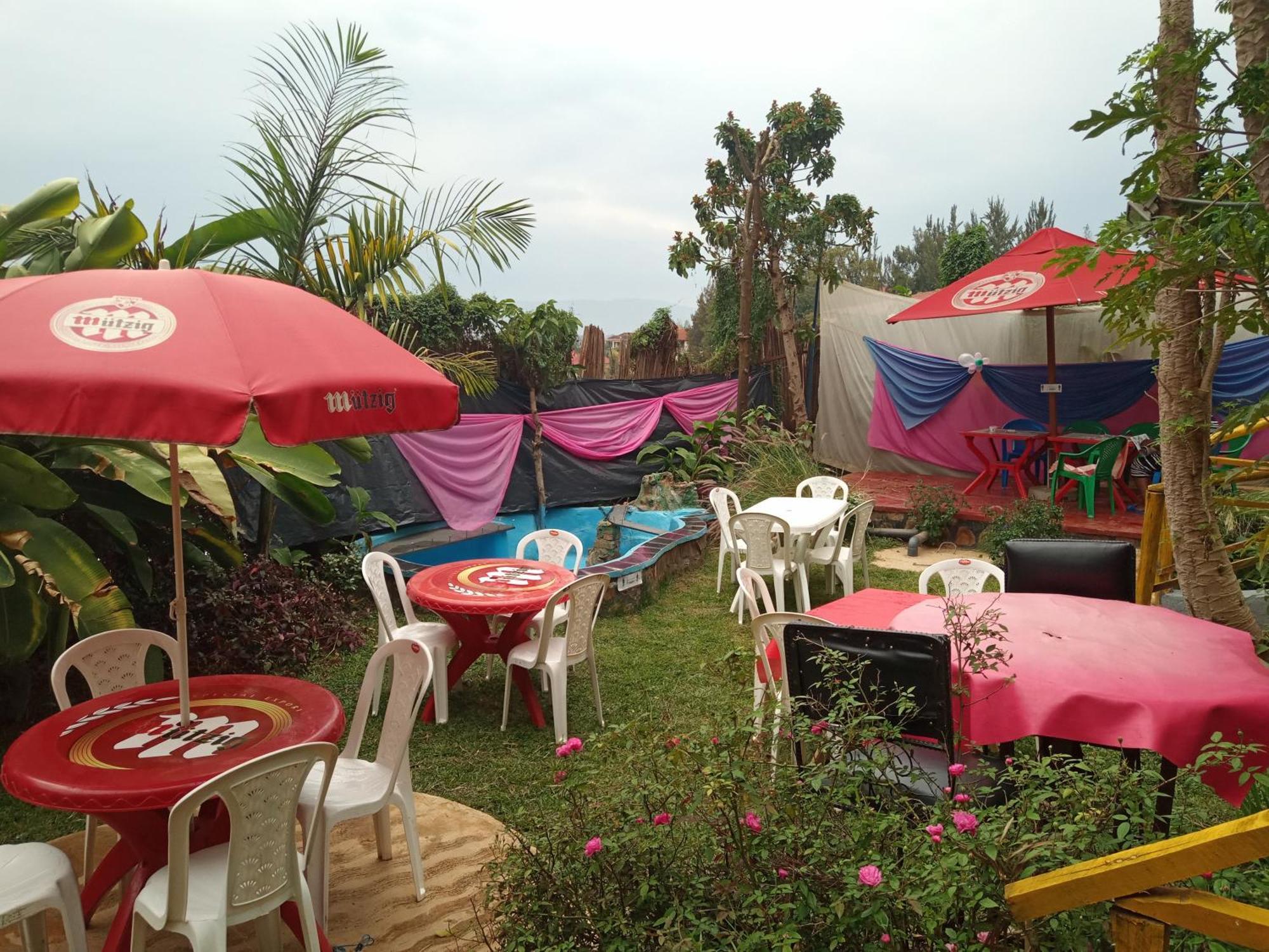 Colours Club And Spa Kigali Eksteriør billede